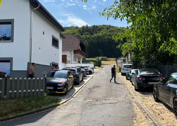 Appartement Nordschleife- Vina A3 *